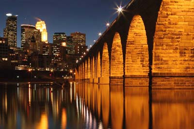 Picture of the Stone Arch Bridge, Minneapolis, MN